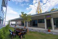 Aownoi Bay Resort Hotel di Daerah Mueang Prachuap Khiri Khan