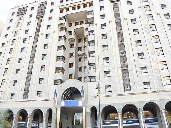 Golden Tulip Al Shakreen Hotel Exterior