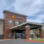 La Quinta Inn & Suites by Wyndham Las Vegas Nellis Các khách sạn ở Las Vegas