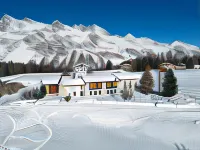 Hotel Chesa Pool Hotels in Bregaglia