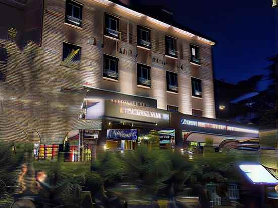 Hôtel Le Boeuf Couronné - Chartres - Logis Hotels Hotel Exterior