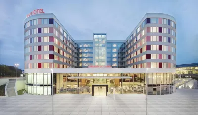 Mövenpick Hotel Stuttgart Airport Hotels near Oberaichen