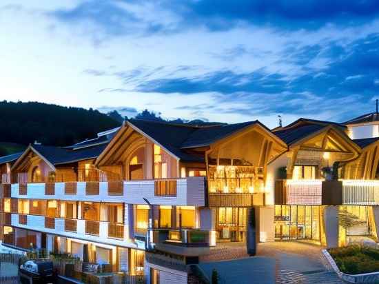 Abinea Dolomiti Romantic Spa Hotel Exterior