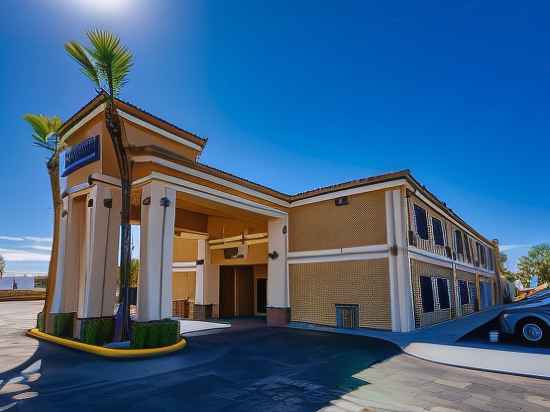 Baymont by Wyndham Casa Grande Hotel Exterior