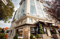 Mercure Timisoara Hotels near Romanian Orthodox Parish Iosefin