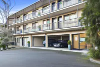 Grosvenor Court Apartments Hotels in Sandy Bay