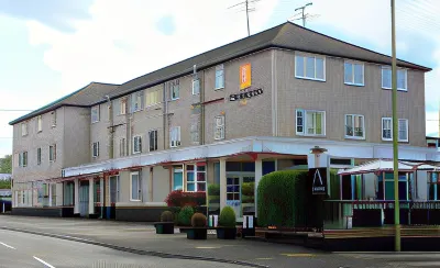 The Falcon Hotel Hotel di Farnborough