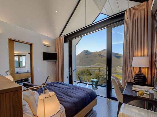 Future Found Sanctuary in Hout Bay by Newmark Rooms