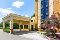 Comfort Inn Newport News-Williamsburg East Hoteles en Roberts