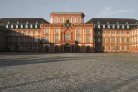 Hostel Mannheim Hotels in der Nähe von Red Light District "Lupinenstraße"