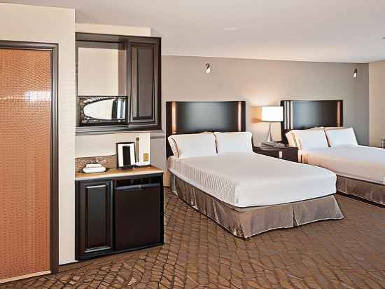 Holiday Inn Express & Suites Chanhassen Rooms