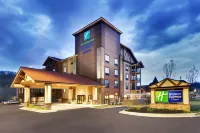 Holiday Inn Express & Suites Helen Hotels in Sautee Nacoochee