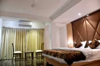 Hotel Monarch Center Point Near Dahanu Beach, Bordi Hotels near Mahalakshmi temple dahanu hill view