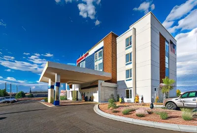 SpringHill Suites Gallup Hotels near Gallup Flea Market