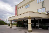 Horizon Hotel Hotels near Adventure Beach Waterpark, Subic Bay