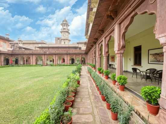 Umed Bhawan Palace, Kotah Hotel Exterior