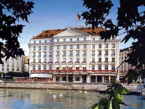 Four Seasons Hotel des Bergues Geneva Hotel Exterior