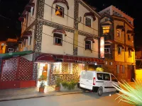 Dar Tlidjene Hotels near Jumelle Market