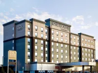 Four Points by Sheraton Calgary Airport Paradyme周辺のホテル