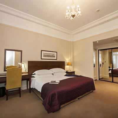 Deluxe Double Room Macdonald Burlington Hotel Promo Code