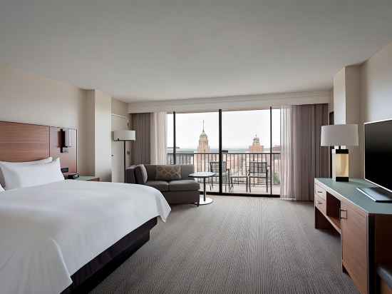 San Antonio Marriott Riverwalk Rooms