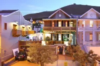 Wilton Manor Solar Energy Hotels in Cape Town