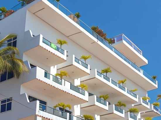 The Paramar Beachfront Boutique Hotel with Breakfast Included - Downtown Malecon Hotel Exterior