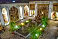 Isfahan Traditional Hotel Отели рядом с достопримечательностью «Собор Святого Христа Всеспасителя»