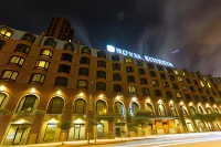 The Royal Sonesta Harbor Court Baltimore Hotels near Washington Monument