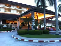 The Orient Star Resort ( Pekan Lumut, Perak ) Hotel berhampiran Institut Latihan Kementerian Kesihatan Malaysia (ILKKM) Sultan Azlan Shah, Cawangan Lumut ( Lumut, Perak )