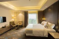 Golden Tulip the Grandmark Dhaka Hotels near ধানমন্ডি হাক্কানী মসজিদ