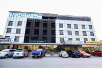 Hotel Nusa CT Hotel dekat Forest City