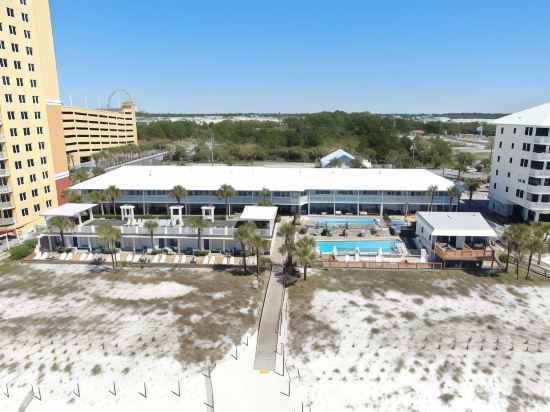 The Driftwood Lodge Hotel Exterior