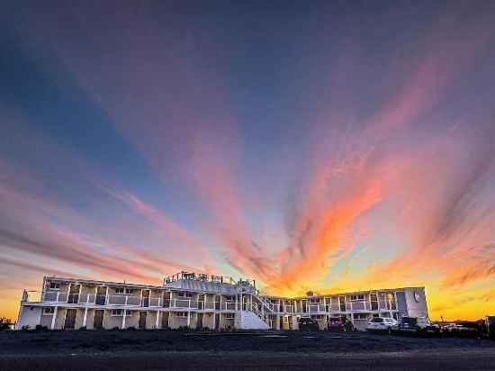 Falmouth Tides Hotel Exterior