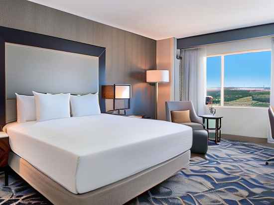 Hilton Baltimore Inner Harbor Rooms