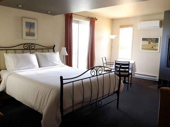 Auberge la Camarine Rooms