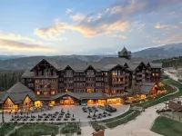 One Ski Hill, A RockResort Hotels in Breckenridge