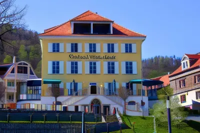 Seehotel Villa Linde Hotels in der Nähe von Yachthafen "Im Löchle"