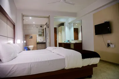 Hotel Monarch Center Point Near Dahanu Beach, Bordi Hotels near Mahalakshmi temple dahanu hill view