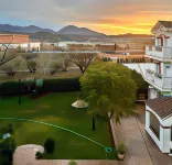 Los Dólmenes Hotels near La Malagueta Beach