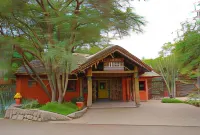 Kia Lodge Hotels in Hai