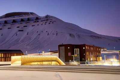 Svalbard Hotell | the Vault Hotels near Denkmal