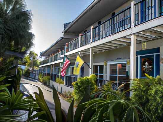 Marco Island Lakeside Inn Hotel Exterior