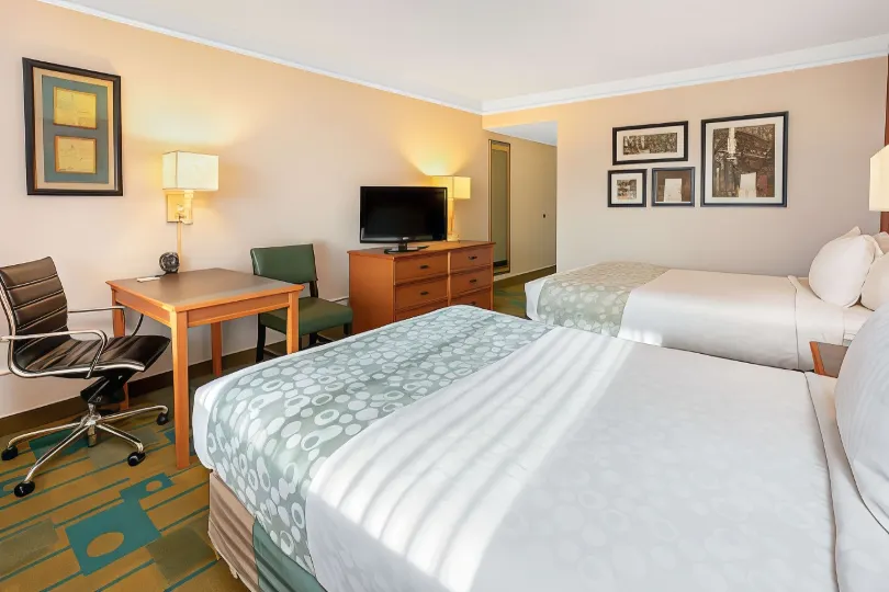 La Quinta Inn & Suites by Wyndham Seattle Sea-Tac Airport