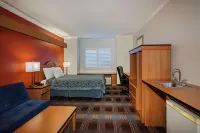 Days Inn & Suites by Wyndham Antioch Hotels in Pittsburg