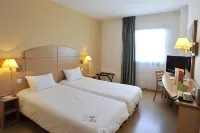 Travelodge Madrid Alcala de Henares Các khách sạn gần Sân bay Barajas