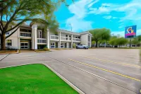 Studio 6 San Antonio, TX - Medical Center Hotels near Stone Oak Pharmacy