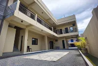 Y's Rezidenzia Suites Hotels near Ibalong Centrum for Recreation