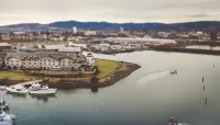 Hotel Bellwether on Bellingham Bay Отели рядом с достопримечательностью «Whatcom Falls Park Stone Bridge»