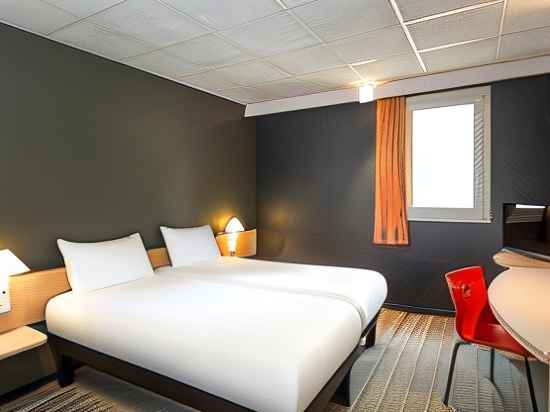 ibis Lannion Côte de Granit Rose Rooms